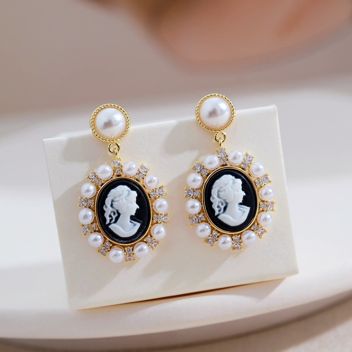 Vintage Handmade Pearl Earring