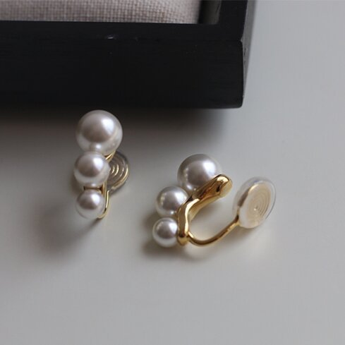 Romantic Pearl Earring for Special Moments