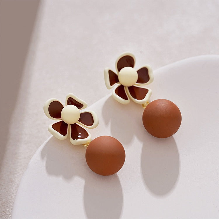 Romantic Earring for Special Moments