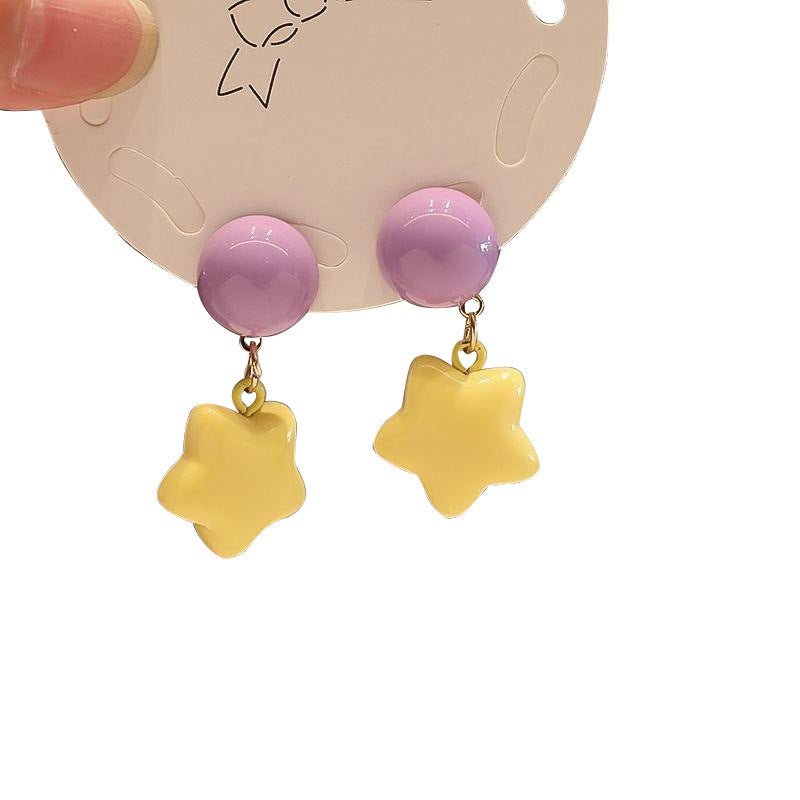 Charming Earring for Any Occasion