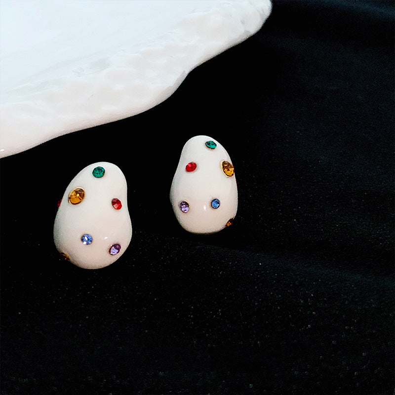 Charming Earring for Any Occasion