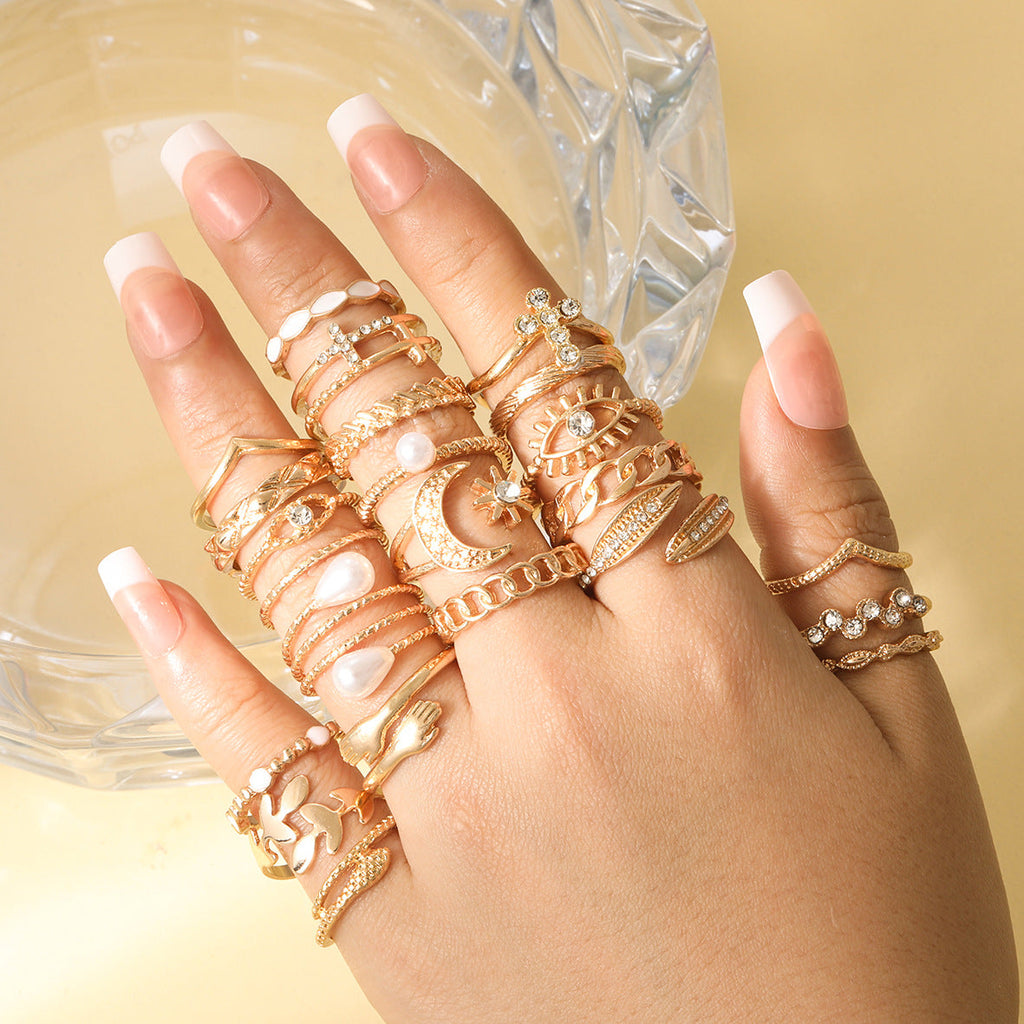 Romantic Gold Ring for Special Moments