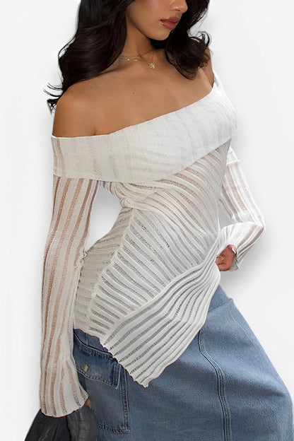 Off-shoulder Long-sleeved T-shirt