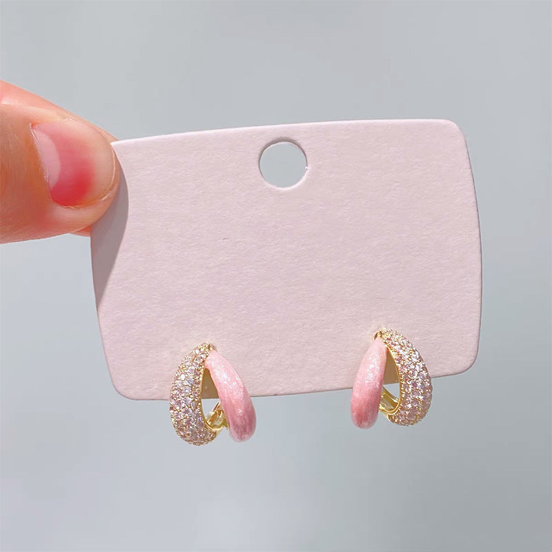 Charming Earring for Any Occasion