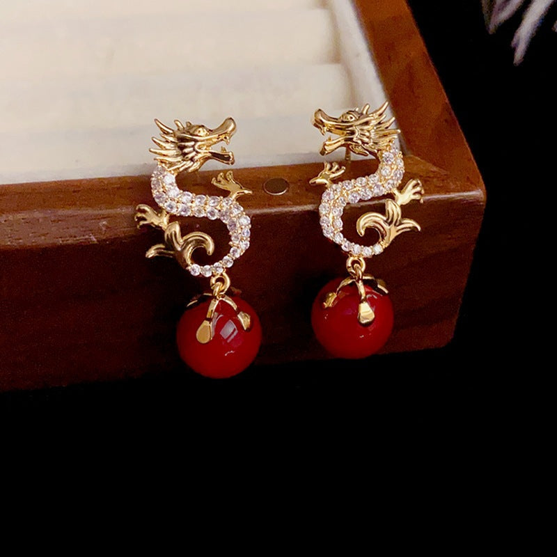 Elegant Gold Earring for Every Occasion