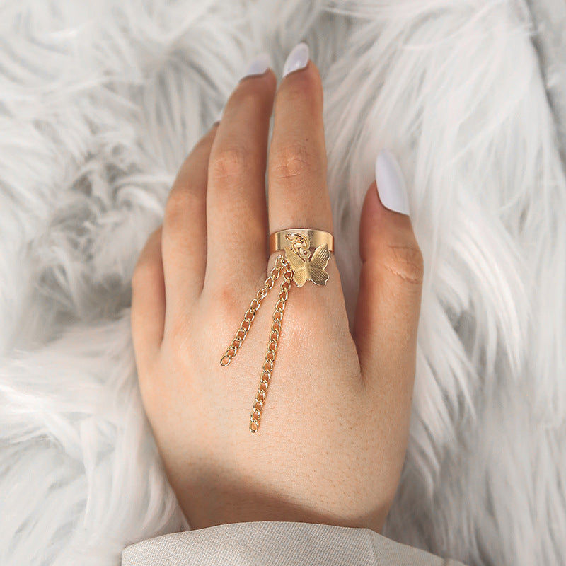 Charming Chain for Any Occasion