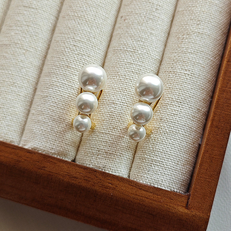 Romantic Pearl Earring for Special Moments