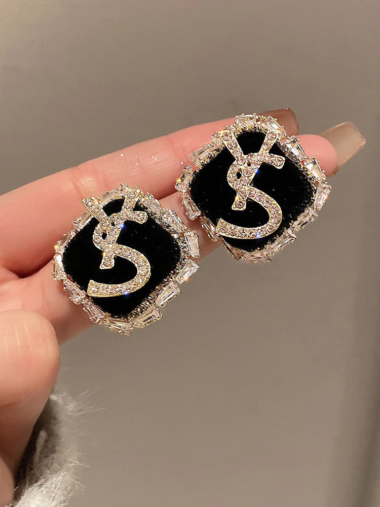 Vintage Handmade Earring