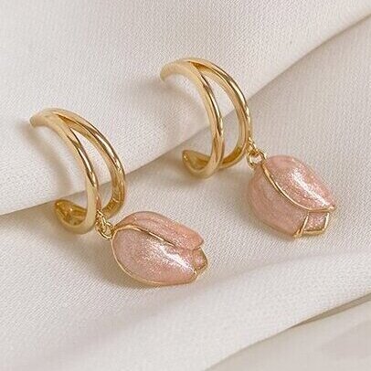 Stunning Earring for Daily Wear
