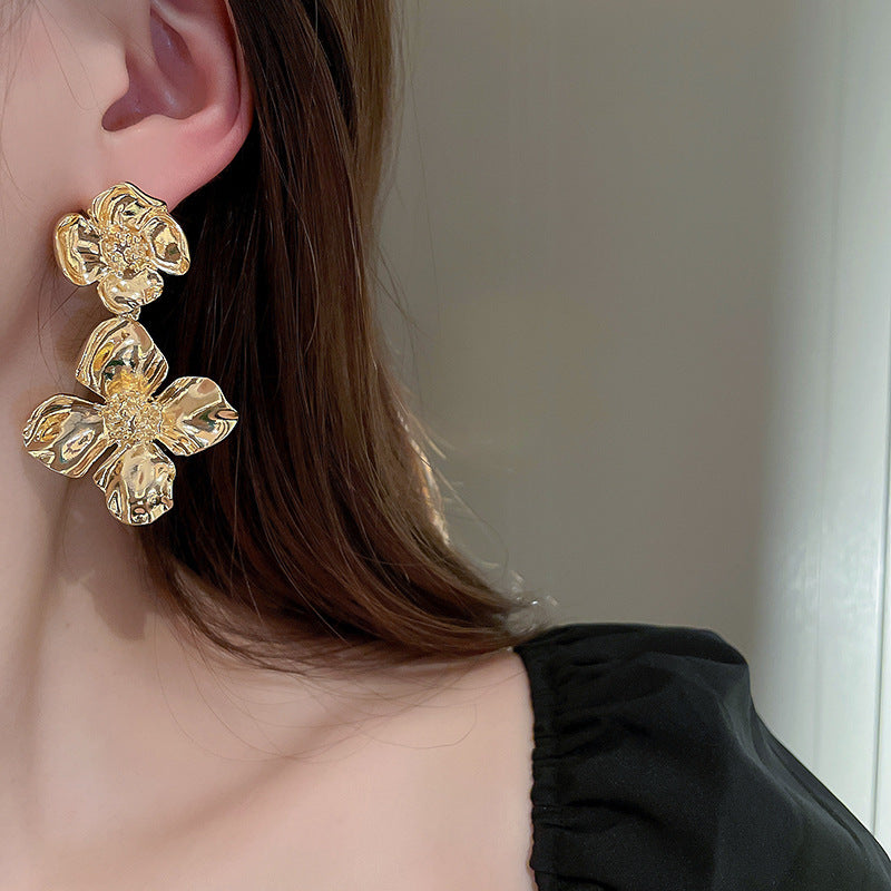 Delicate Artisan Gold Earring