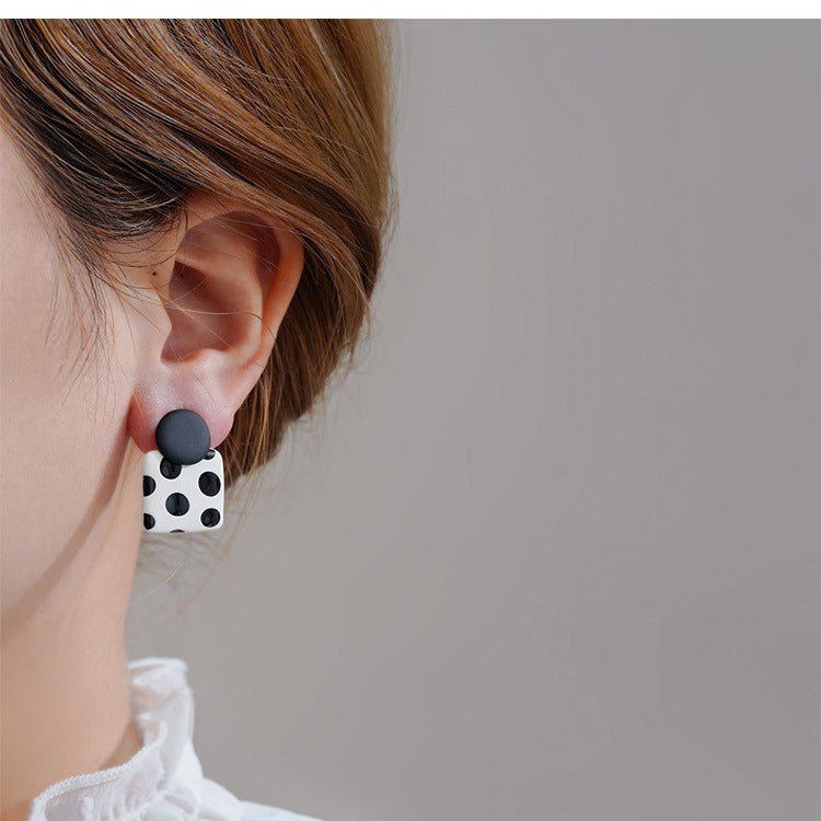 Romantic Earring for Special Moments