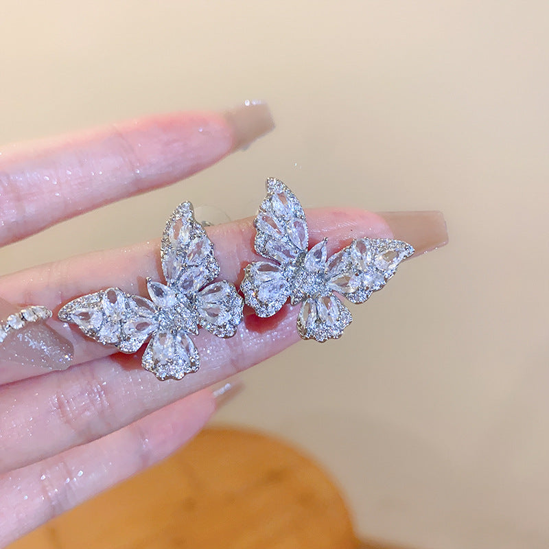Romantic Earring for Special Moments
