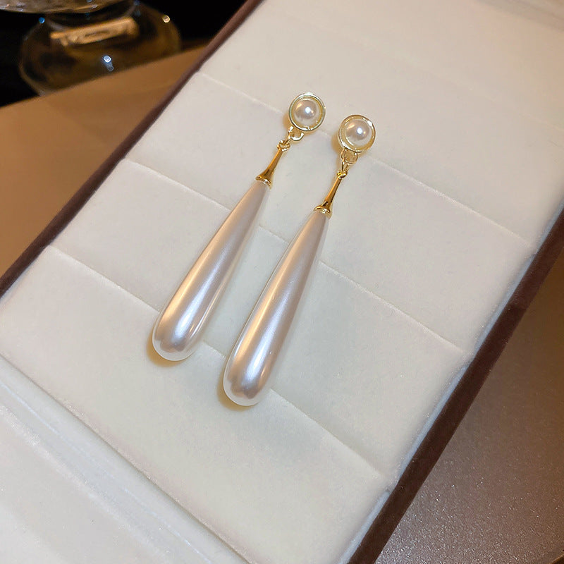 Stunning Pearl Earring for Daily Wear