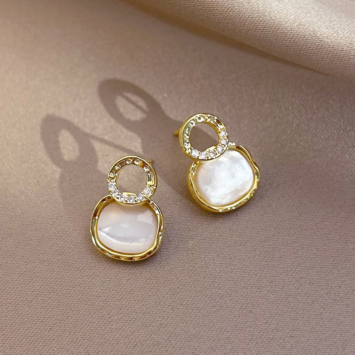 Romantic Earring for Special Moments