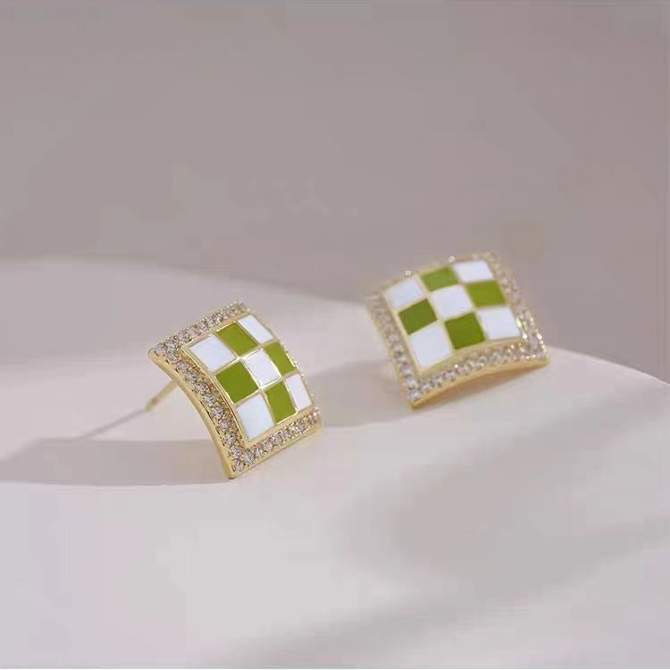 Stunning Earring for Daily Wear