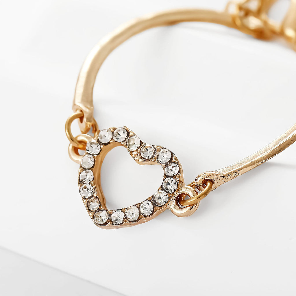 Charming Gold Bracelet for Any Occasion