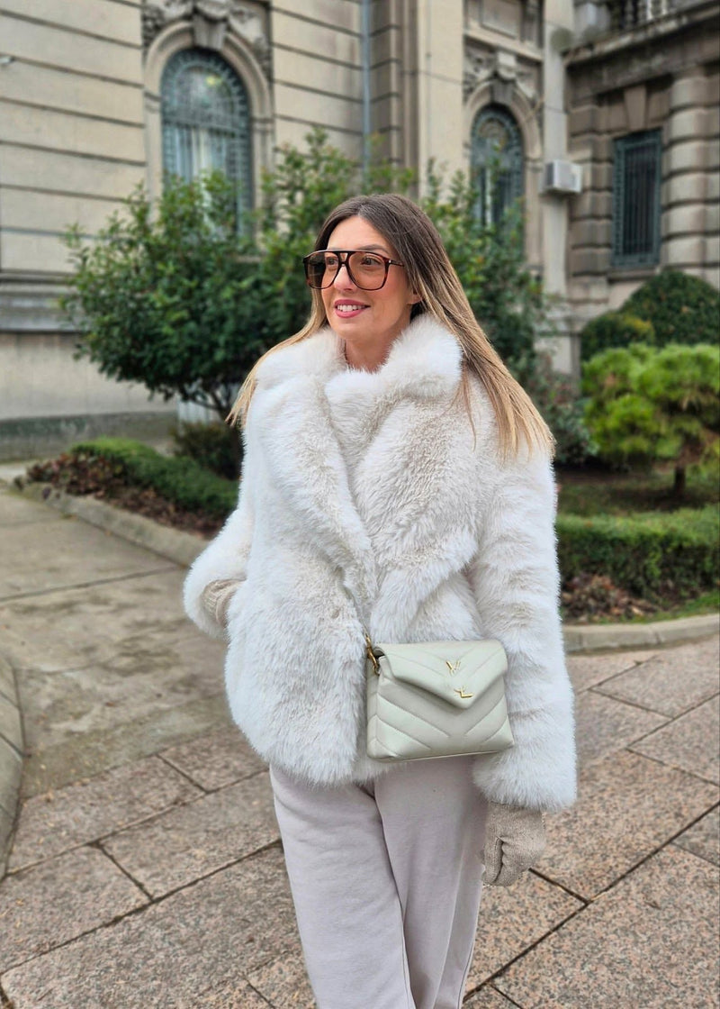 Vienna Luxe Faux Fur Coat – Soft Short Winter Jacket