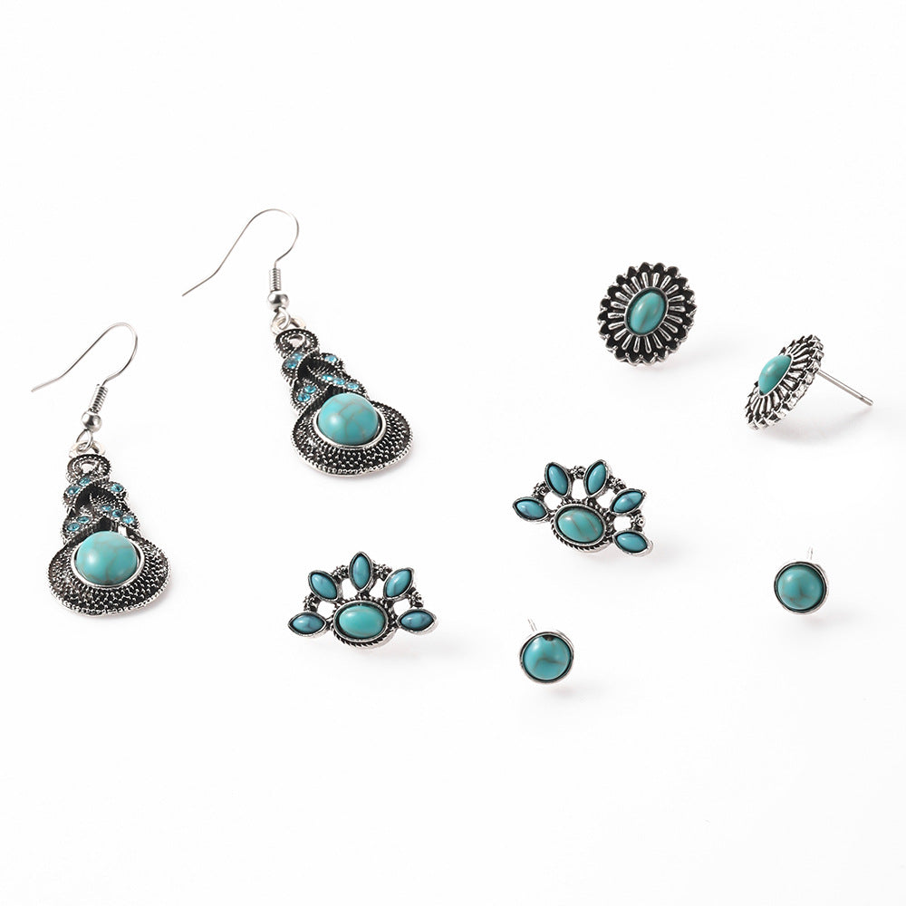 Beautiful Set with Unique Style