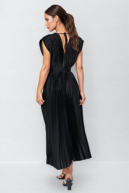 Zola Sleeveless Pleated Maxi Dress-black