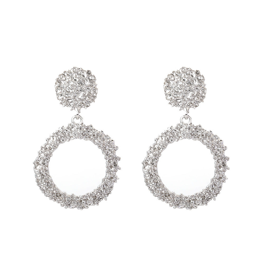 Romantic Gold Earring for Special Moments