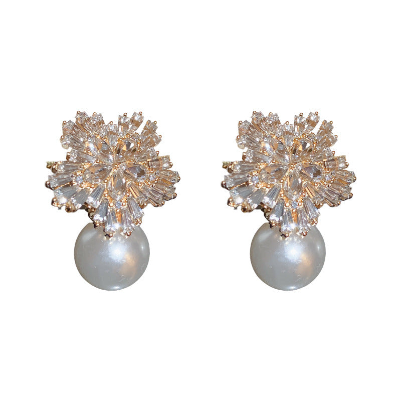 Stunning Pearl Earring for Daily Wear