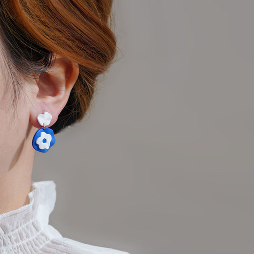 Beautiful Earring with Unique Style