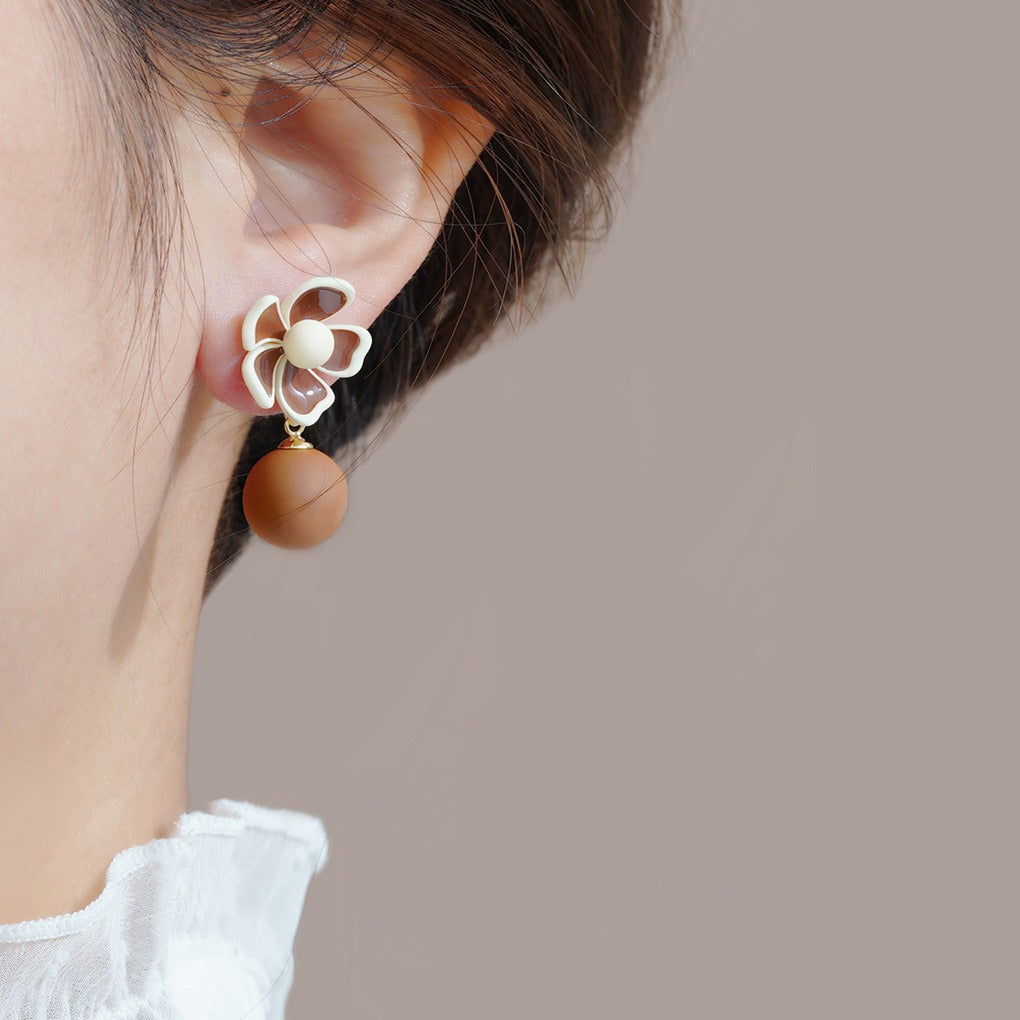Romantic Earring for Special Moments