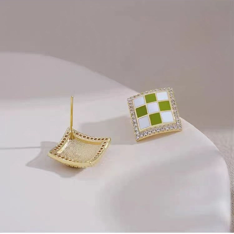 Stunning Earring for Daily Wear