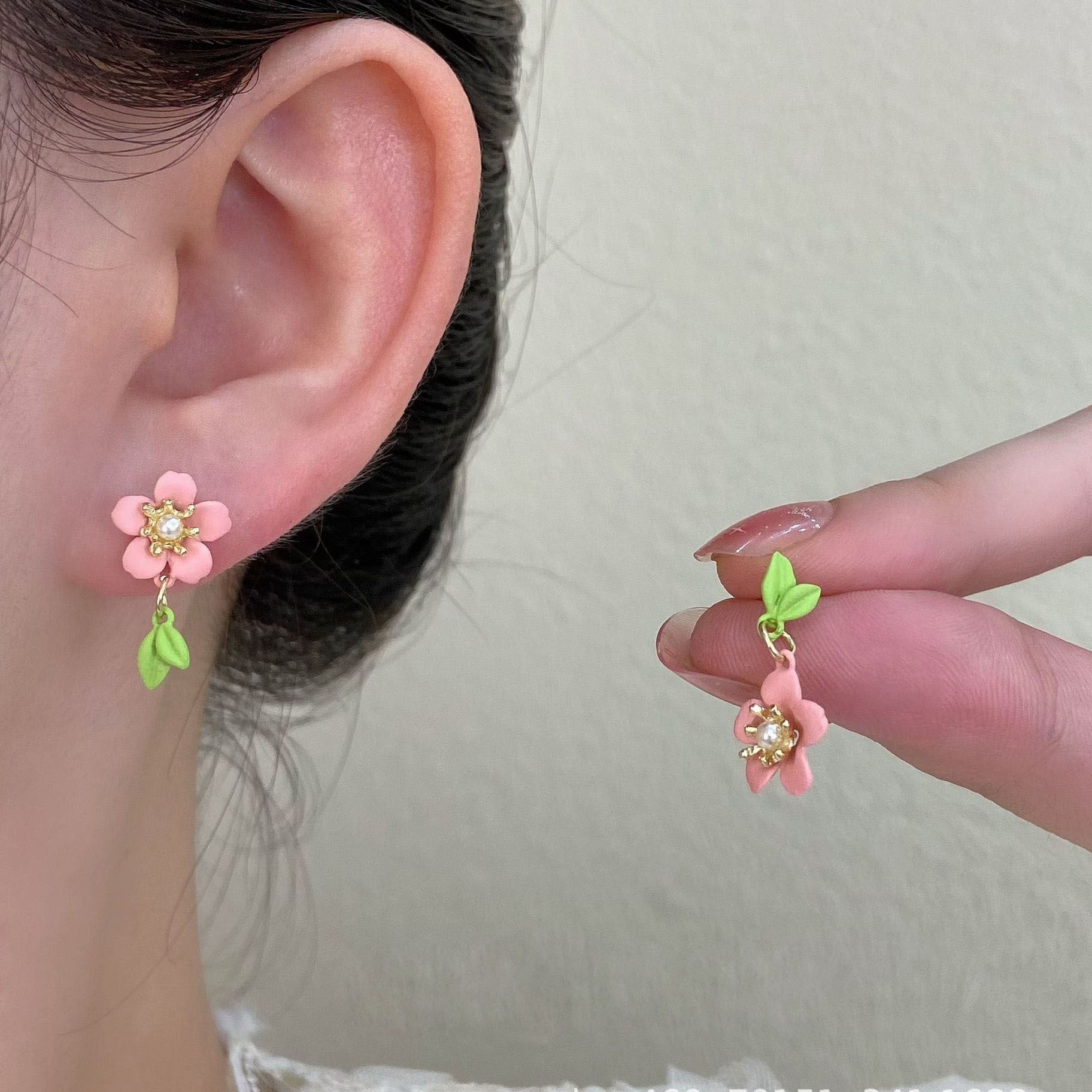 Romantic Earring for Special Moments