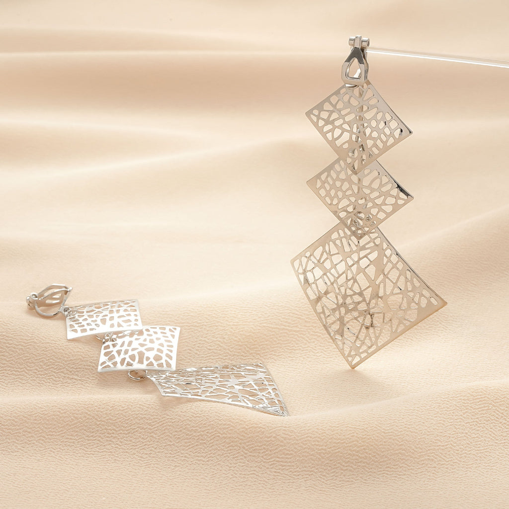 Romantic Earring for Special Moments