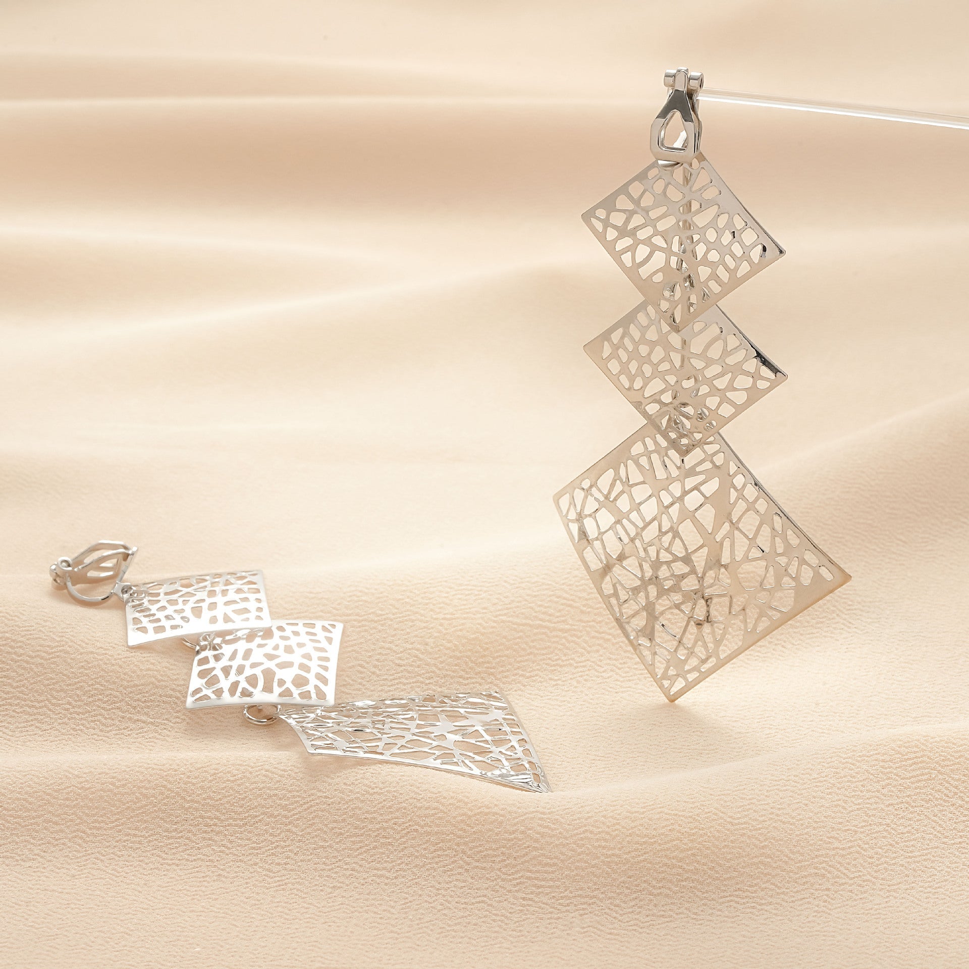 Romantic Earring for Special Moments
