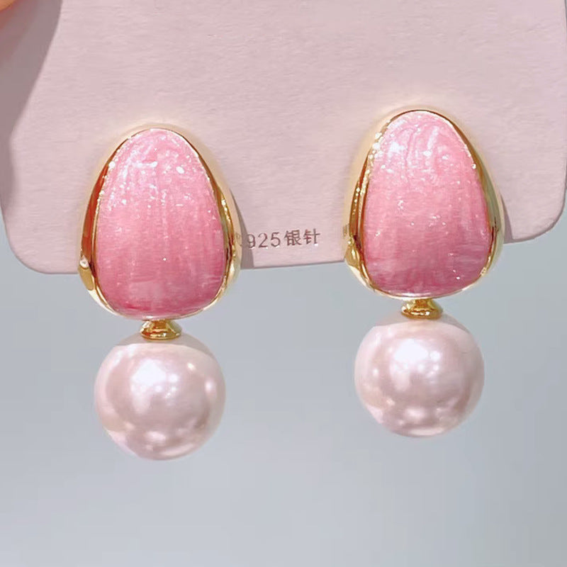 Romantic Pearl Earring for Special Moments