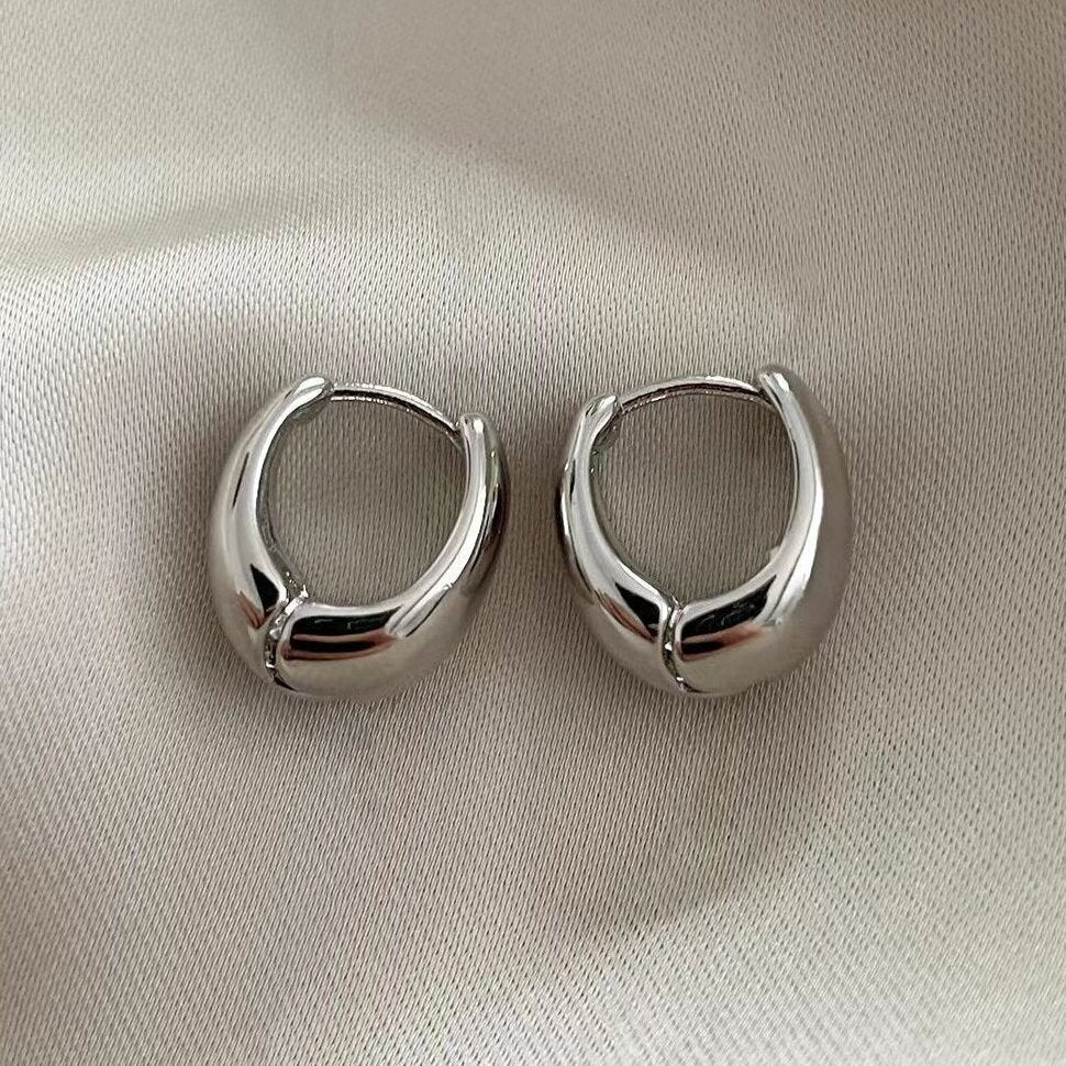 Classic Earring with Timeless Appeal