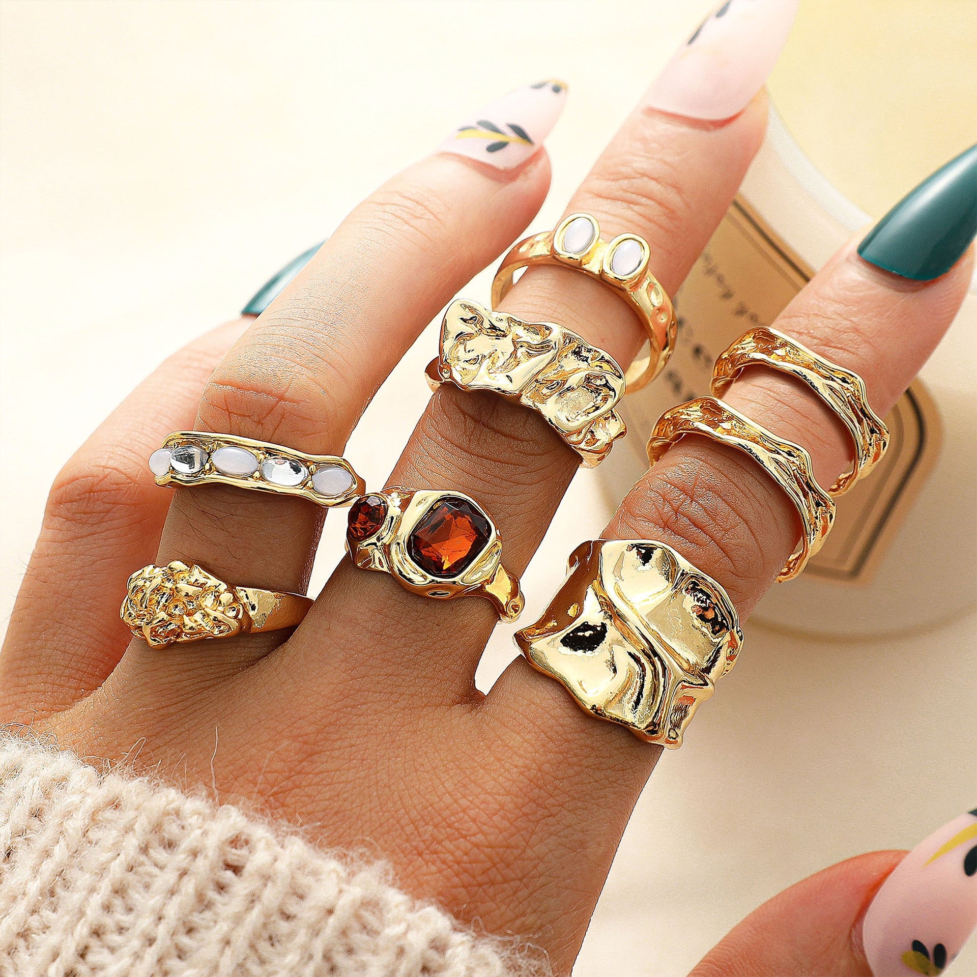 Beautiful Gold Set with Unique Style