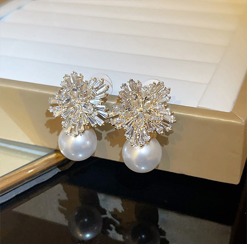 Stunning Pearl Earring for Daily Wear