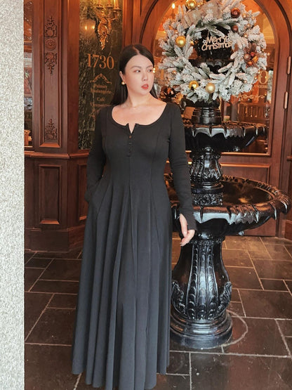 Runway-inspired Black Maxi Dress Plus-size
