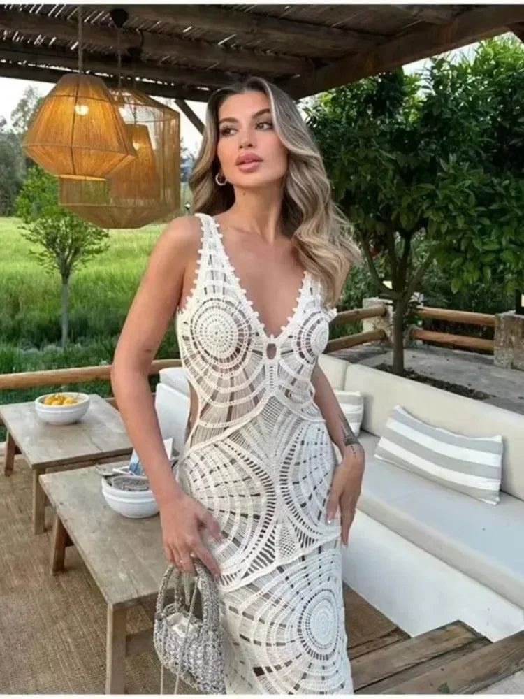 Lilly - V-neck Maxi Dress