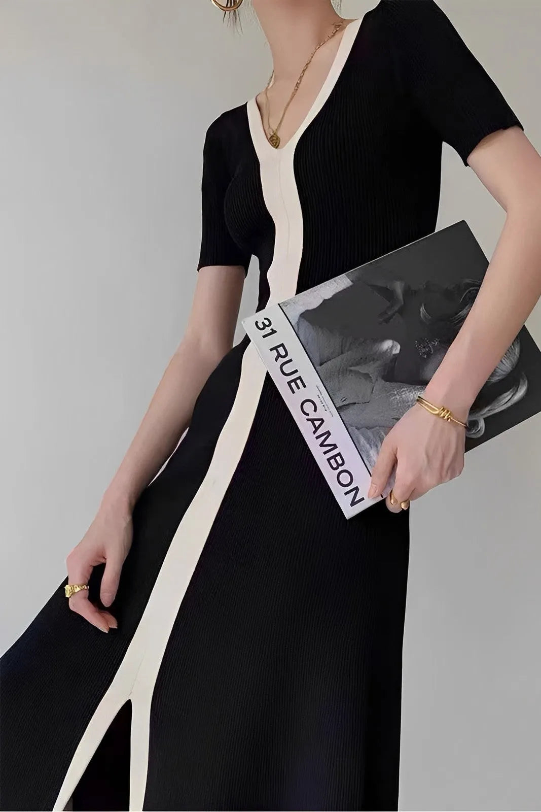 Sergio Black and White V-neck Knit Slit Midi Dress