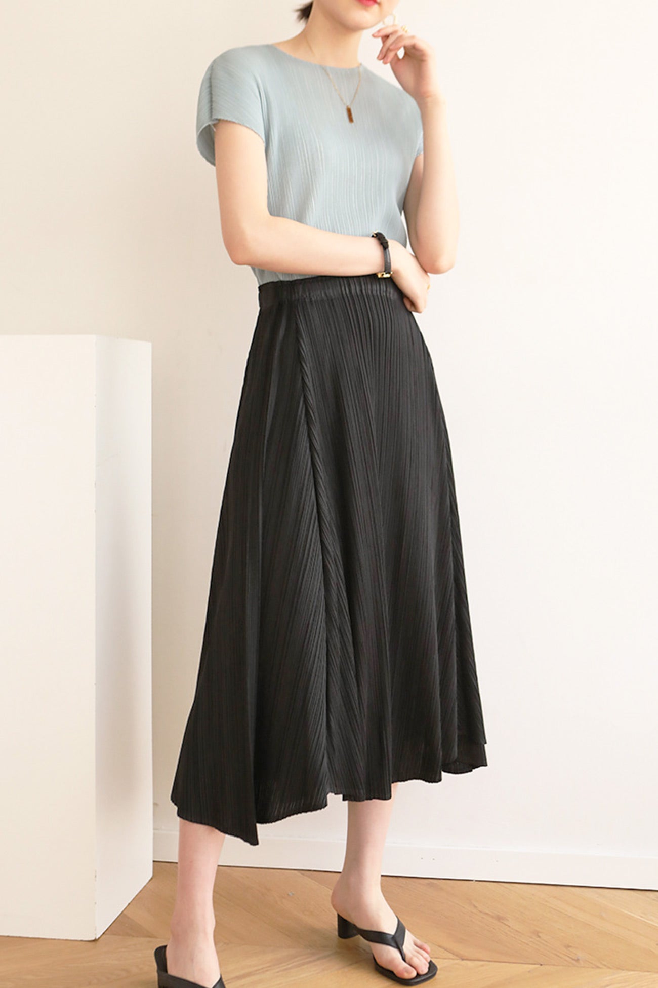 Color Full Pleated High Waist Skirt