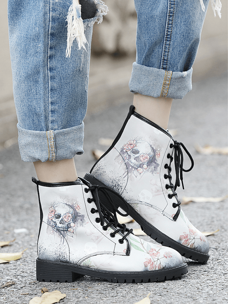 En Bloom | Skull- Ankle Flat Combat Boots - White