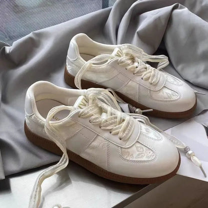 Jogging Sneakers Youth Silver Lace-up Outdoor Athletic Trainers Low Heels Breath Tennis Flats Walking Shoes