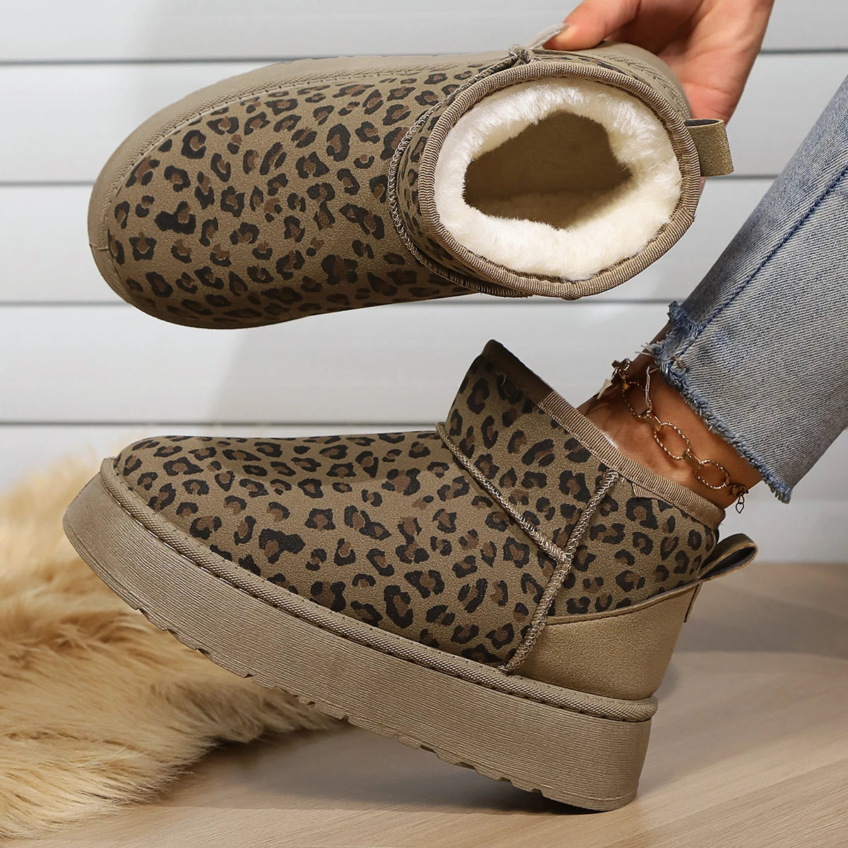 Leopard Print Non-slip Wear-resistant Plush Short Snow Boot