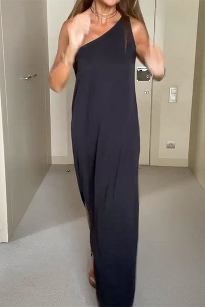 Asymmetric Color Sleeveless One-shoulder Maxi Dresses