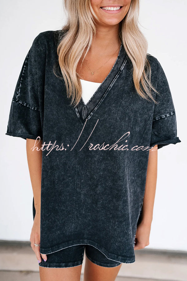 Serena Cotton Blend Oversized T-shirt and Cropped Stretch Cycling Pants