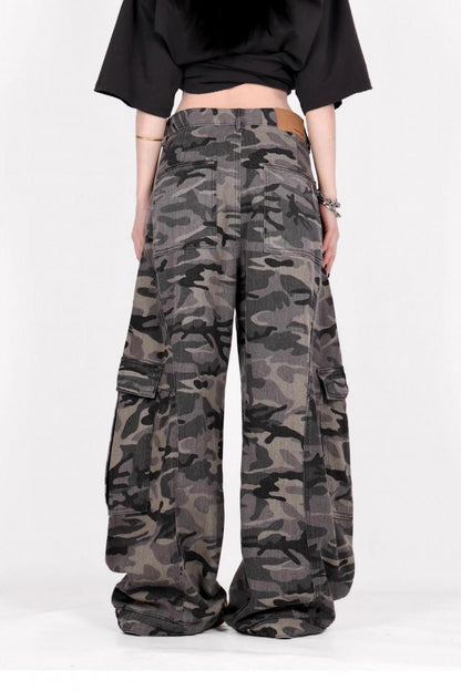 Camo Wide-leg Cargo Pant