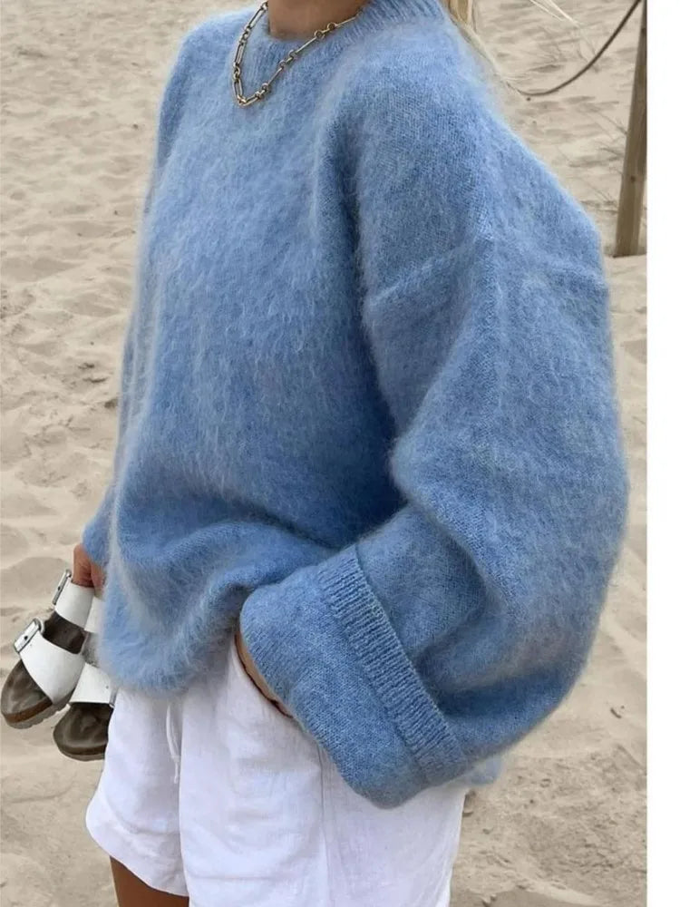 Amira® | Oversized knit sweater