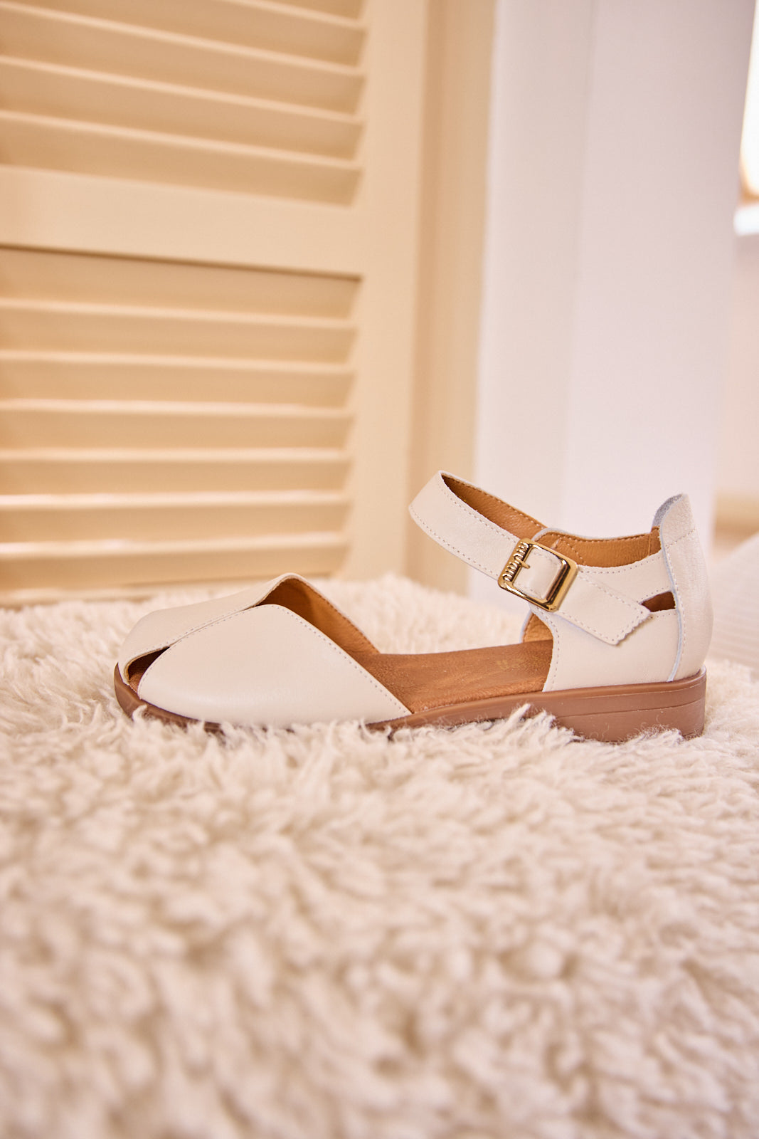 Rumour Has It | Tatum Leather Flat Sandal - Beige