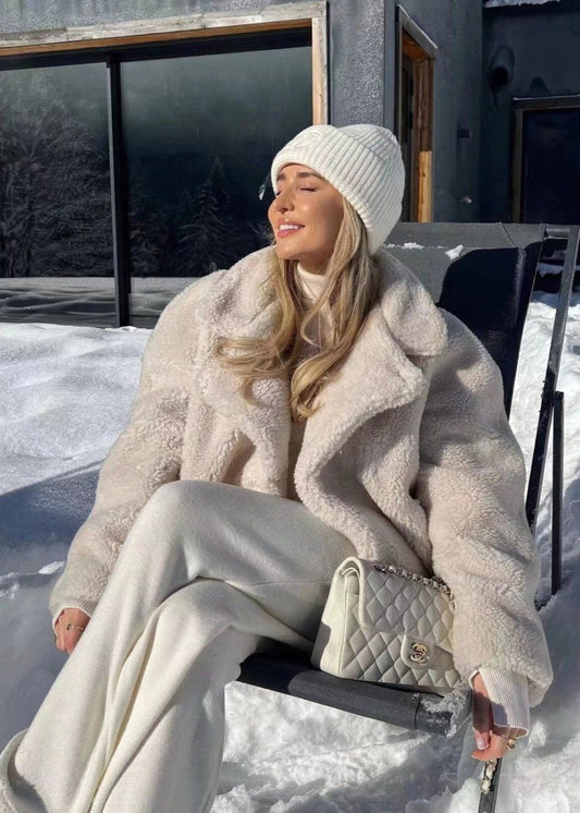 Aurora Plush Sherpa Coat – Soft Oversized Winter Jacket
