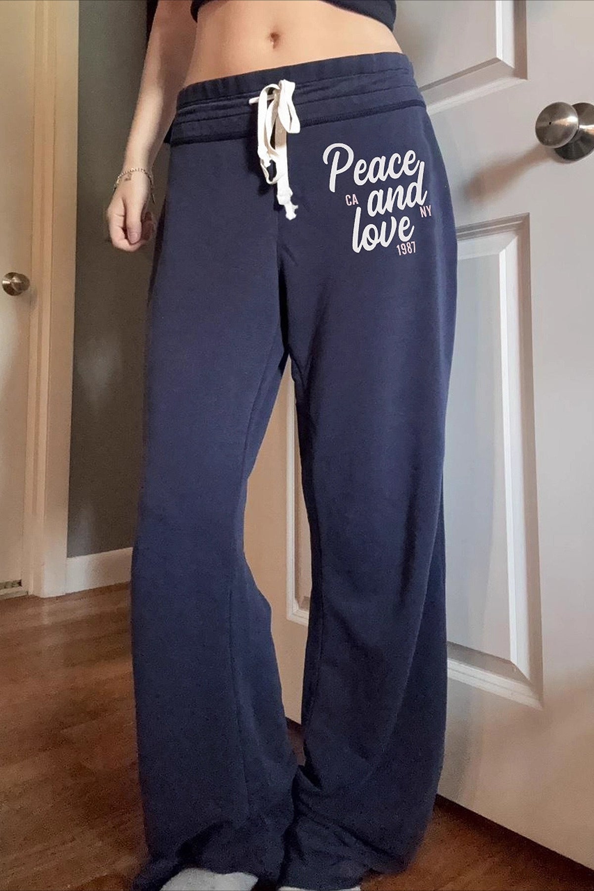 Contrast Letter Print Elastic Loose Straight Pants