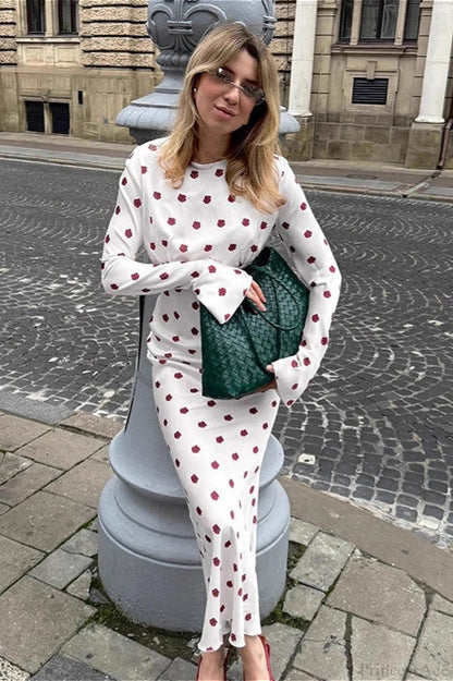 Round Neck Flare Sleeve Fitted Maxi Dress